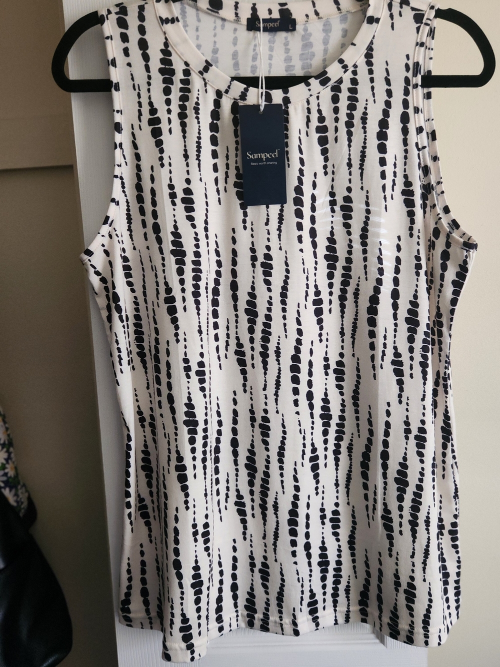 Sampeel Abstract Print Tank Top White & Black NWT